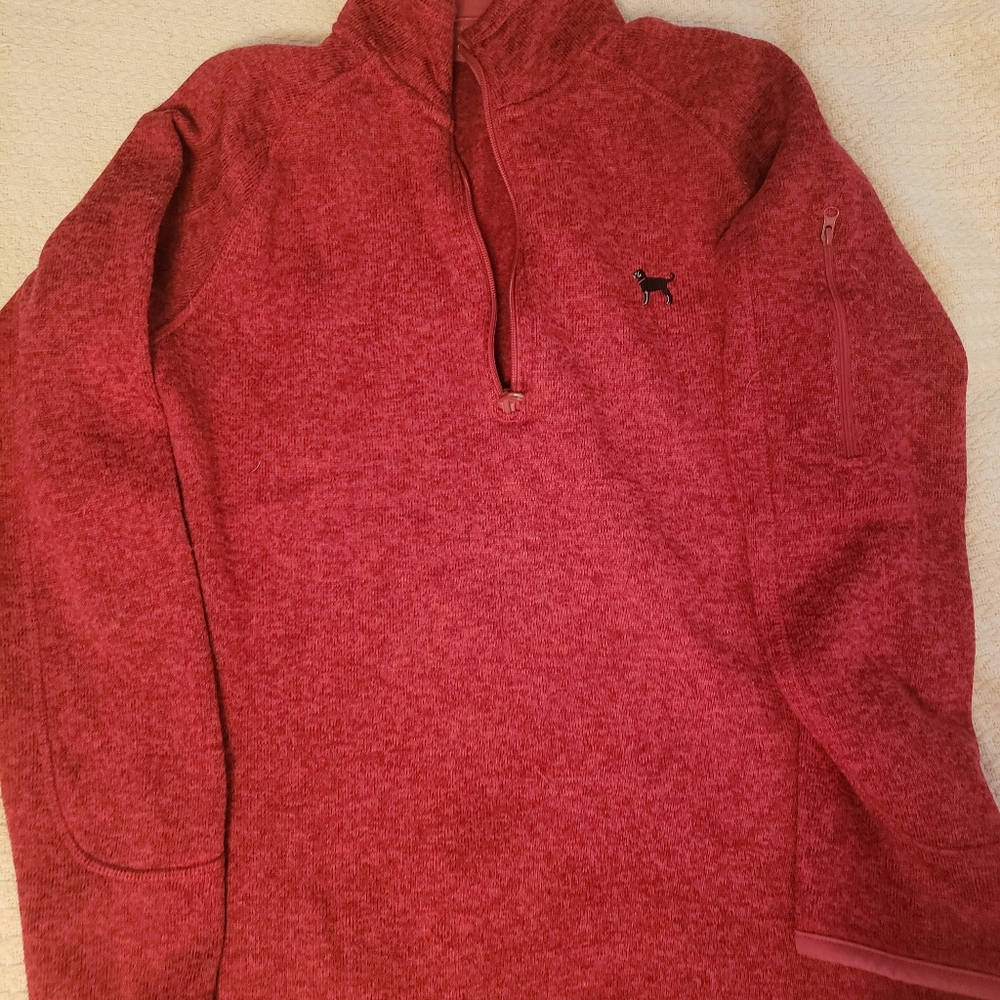 Black Dog zipper pullover